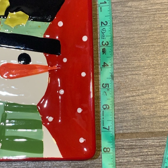 Adorable Christmas Dessert Plates- Set of 4- Brand New! - Picture 4 of 7